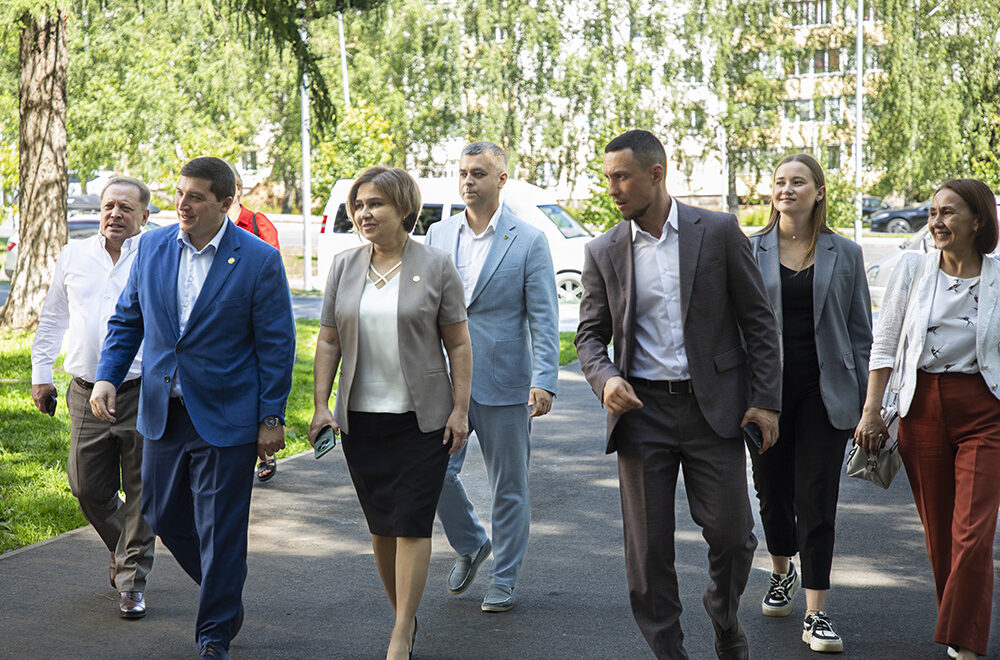 Гости в центре пробации